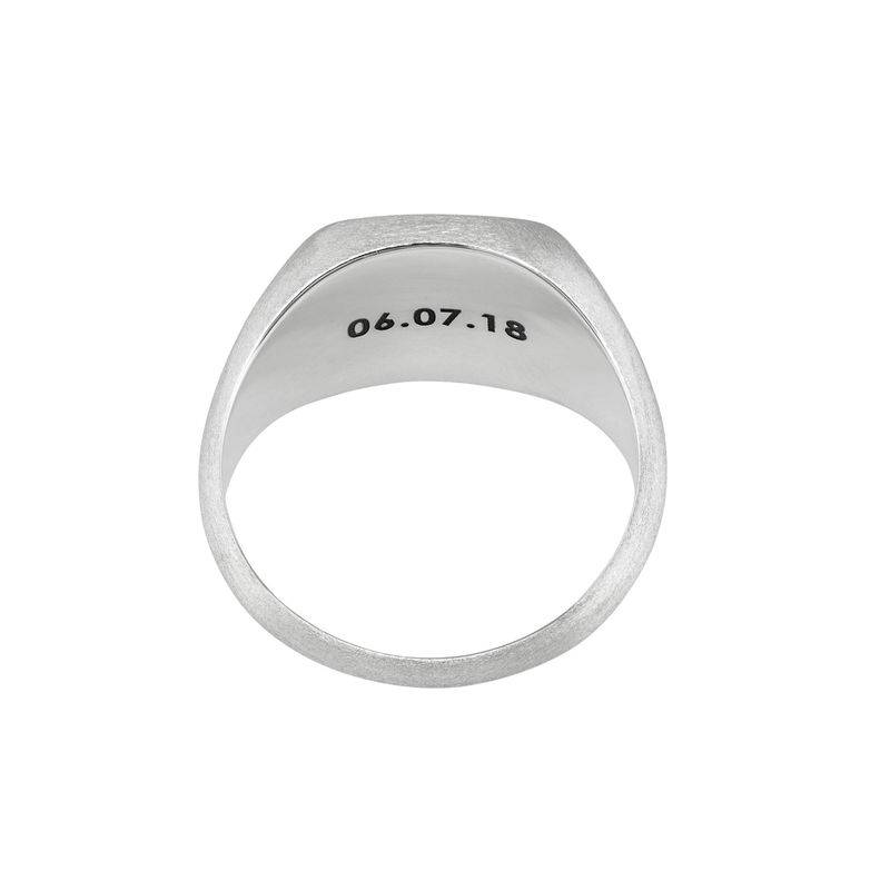 Engraved Signet Ring in Silver Matte