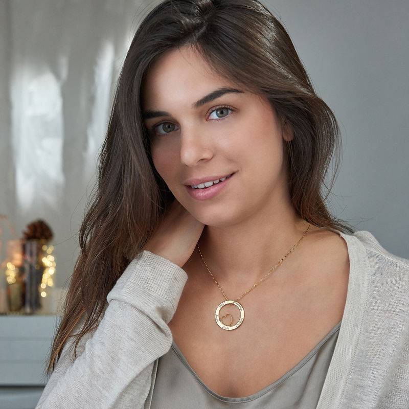 Family Love Circle Pendant Necklace - 18k Gold Plating