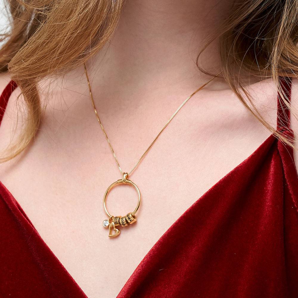 Linda Circle Pendant Necklace in Gold 