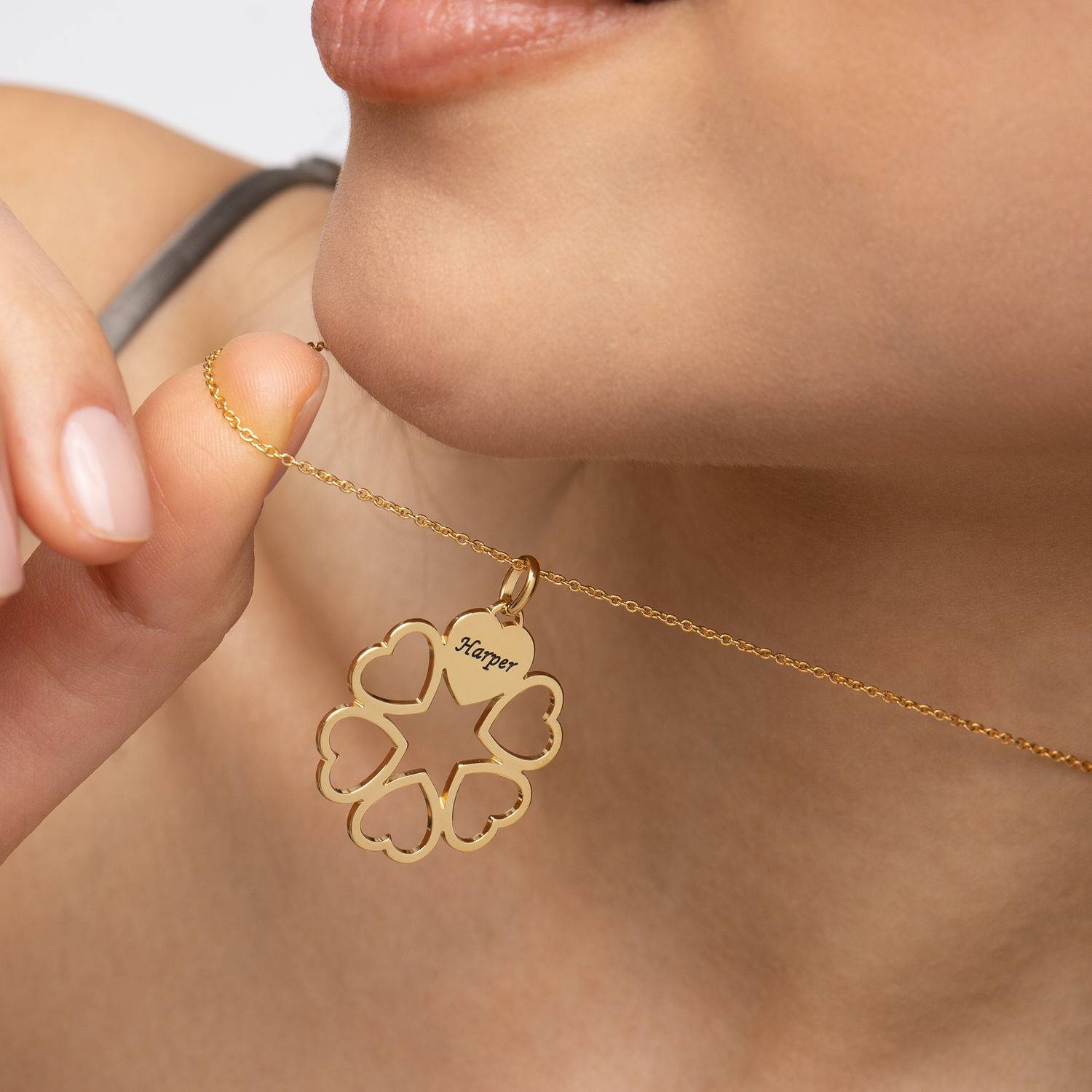 6 Leaf Clover Name Necklace in 18K Gold Plating-4 product photo