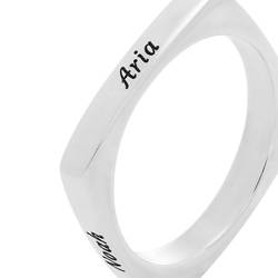 iris-custom-square-ring-in- 