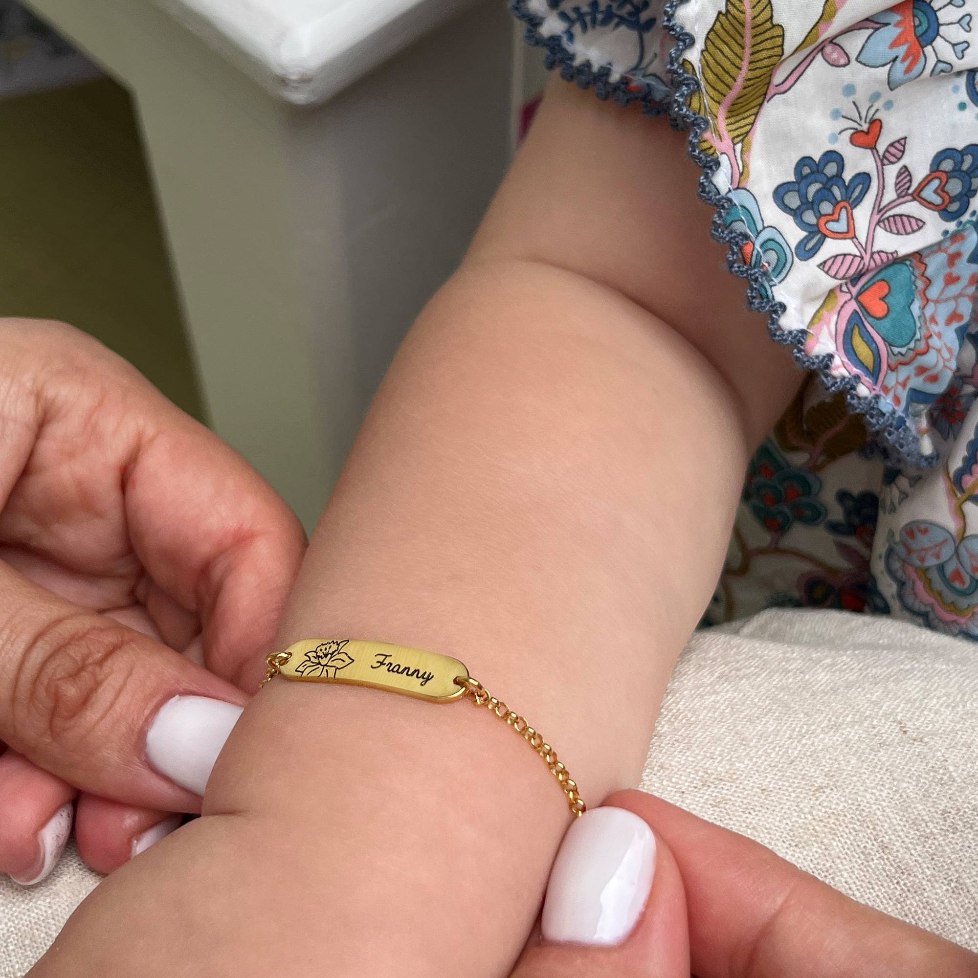 Lyla Baby Name Bracelet with Birth Flower in 18K Gold Vermeil-1 product photo