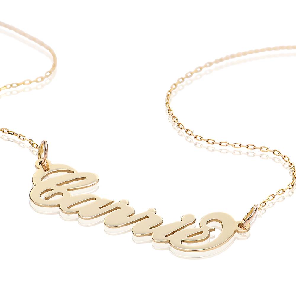 Name plate hot sale gold chain