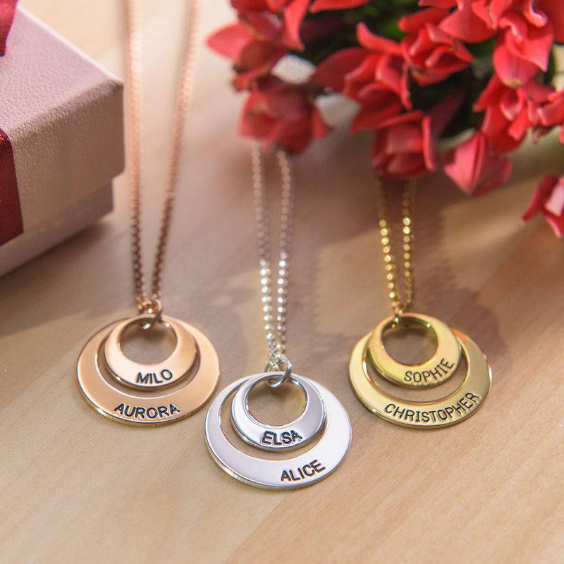 Moms Personalized Disc Necklace in Sterling Silver-4 product photo